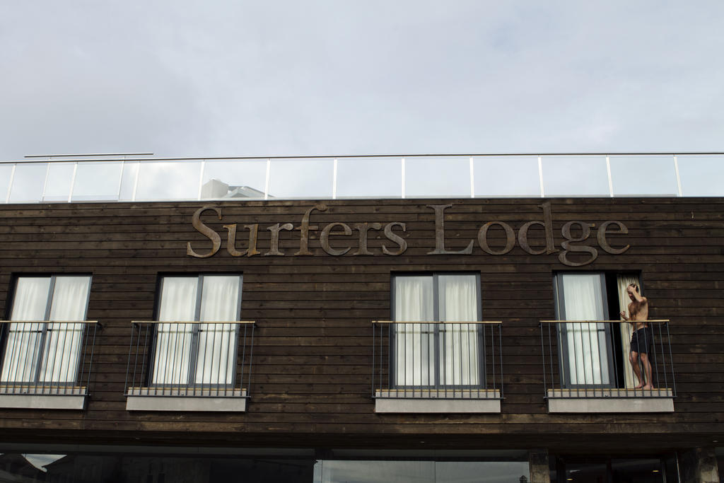 Surfers Lodge Peniche Exterior photo