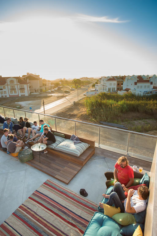 Surfers Lodge Peniche Exterior photo
